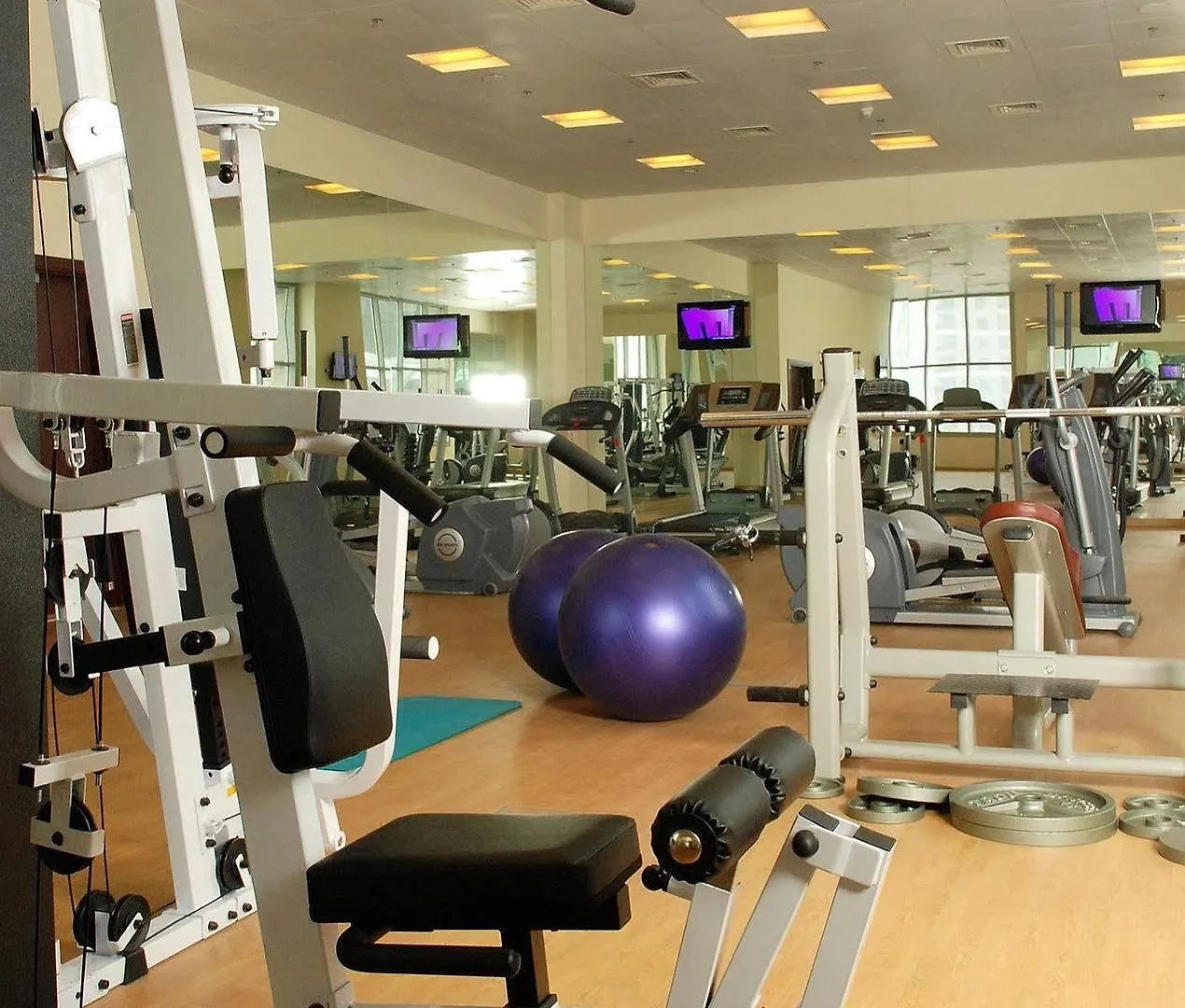 Oaks Liwa Heights Hotel Suites Dubaj 3*,